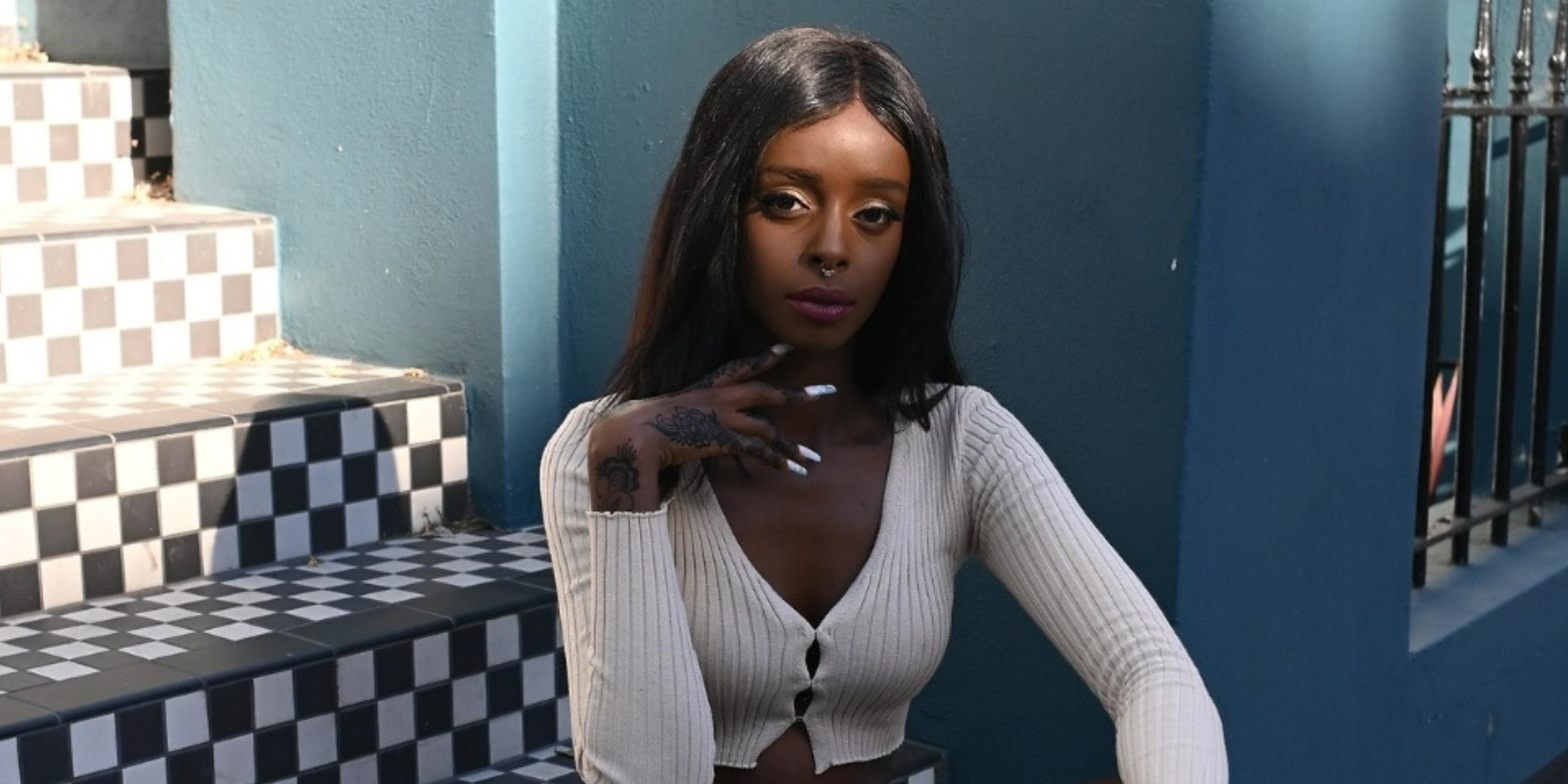 Shamsa Araweelo has speaks out against female genital mutilation (FGM) on her TikTok and YouTube accounts to raise awareness among young people of the practices